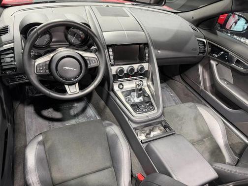 2014 Jaguar F-TYPE Base