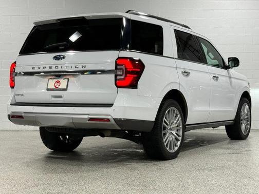 White 2022 Ford Expedition Limited
