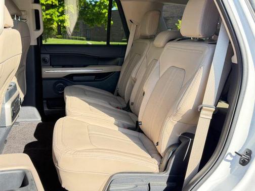 White 2022 Ford Expedition Limited