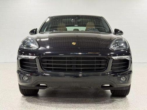 2016 Porsche Cayenne Base
