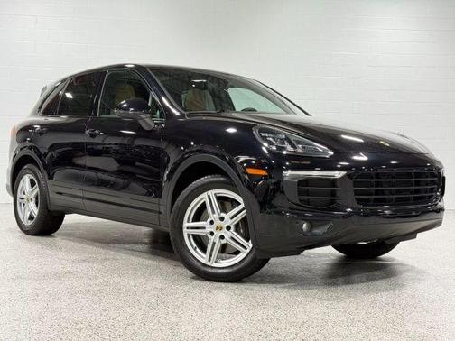 2016 Porsche Cayenne Base