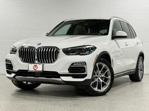 White 2019 BMW X5 xDrive40i