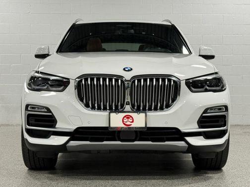 White 2019 BMW X5 xDrive40i