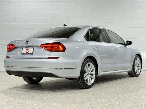 2018 Volkswagen Passat 2.0T SE w/ Technology