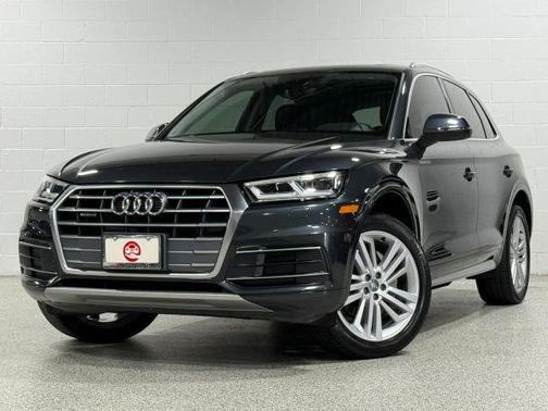 Manhattan Gray Metallic 2018 Audi Q5 2.0T Premium Plus