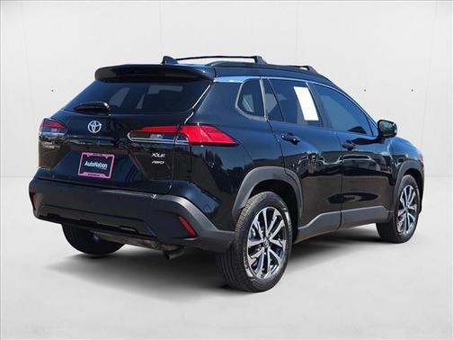 2025 Toyota Corolla Cross XLE