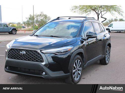 2025 Toyota Corolla Cross XLE