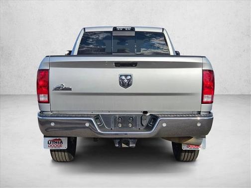 2017 RAM 3500 Big Horn Crew Cab 4x2 6'4' Box