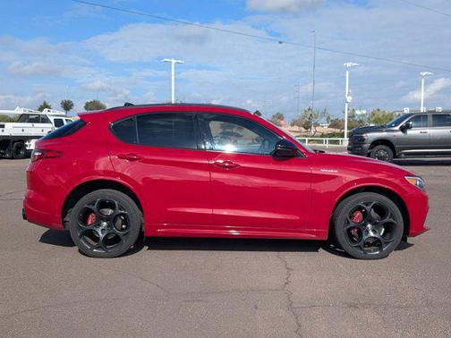 2022 Alfa Romeo Stelvio Ti