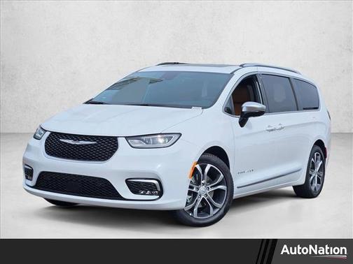 Bright White Clearcoat 2026 Chrysler Pacifica L