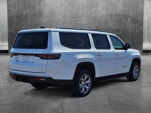 2024 Jeep Wagoneer L Series II 4x2