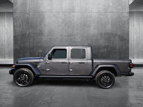 2025 Jeep Gladiator Nighthawk