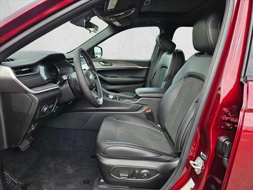 Velvet Red Pearlcoat 2026 Jeep Grand Cherokee Altitude