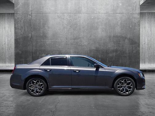 2016 Chrysler 300 S