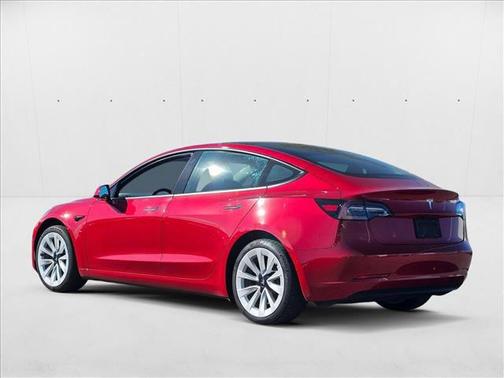 2022 Tesla Model 3 Standard Range