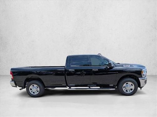 2024 RAM 2500 Tradesman Crew Cab 4x2 8' Box
