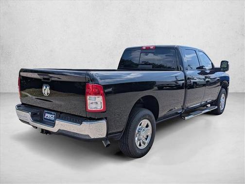 2024 RAM 2500 Tradesman Crew Cab 4x2 8' Box