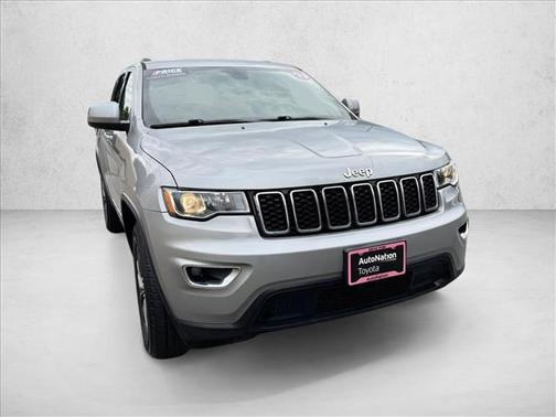 Billet Silver Metallic Clearcoat 2019 Jeep Grand Cherokee Laredo