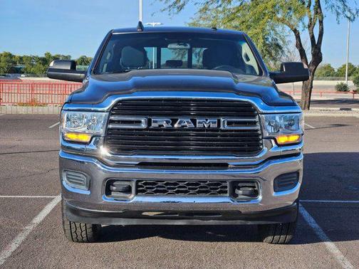 2020 RAM 2500 Tradesman Crew Cab 4X4 6'4' Box