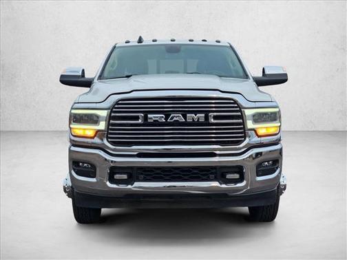 2022 RAM 3500 Laramie Crew Cab 4x4 8' Box