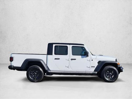2026 Jeep Gladiator Sport