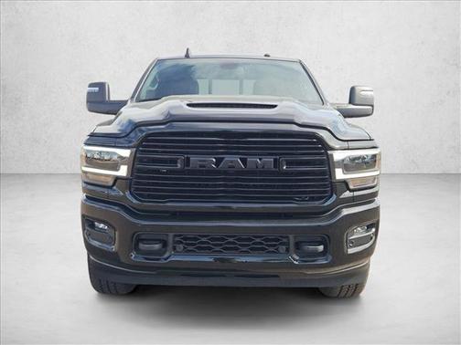 2024 RAM 3500 Laramie Crew Cab 4x4 8' Box