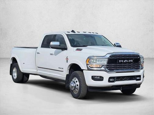2019 RAM 3500 Limited Crew Cab 4x4 8' Box