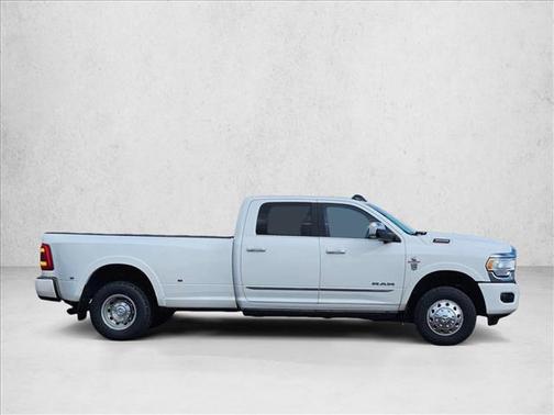 2019 RAM 3500 Limited Crew Cab 4x4 8' Box
