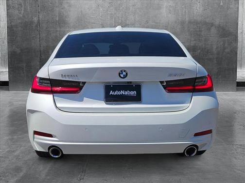 2023 BMW 330 330i