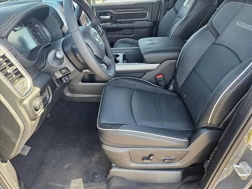 2025 RAM 2500 Laramie Crew Cab 4x4 6'4' Box