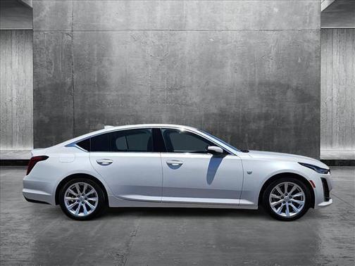 2022 Cadillac CT5 Luxury RWD