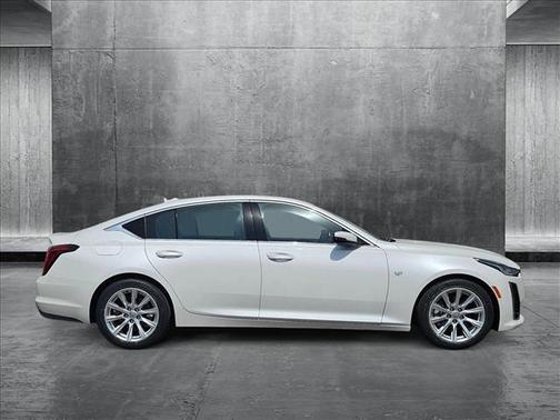 2022 Cadillac CT5 Luxury RWD