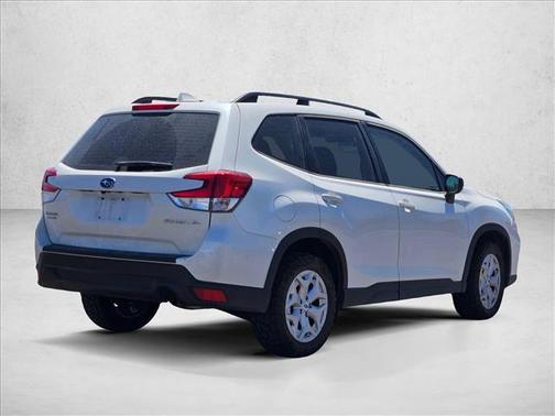 Crystal White Pearl 2021 Subaru Forester Base