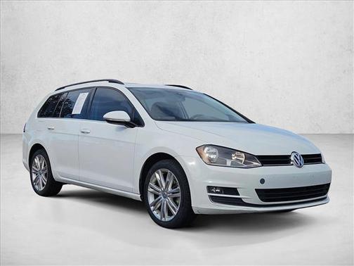 2015 Volkswagen Golf SportWagen TDI SE 4-Door