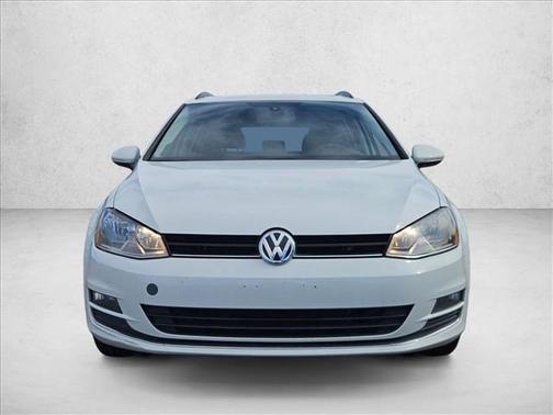 2015 Volkswagen Golf SportWagen TDI SE 4-Door