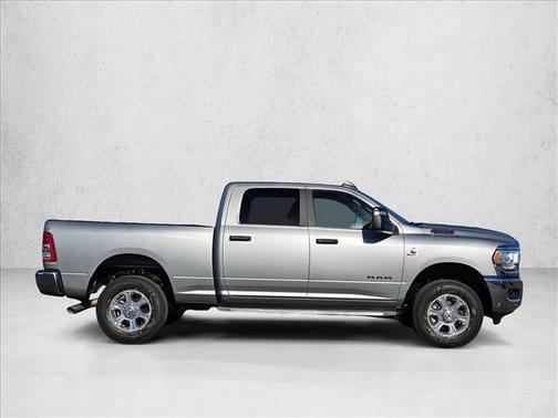2023 RAM 2500 Big Horn Crew Cab 4x4 6'4' Box