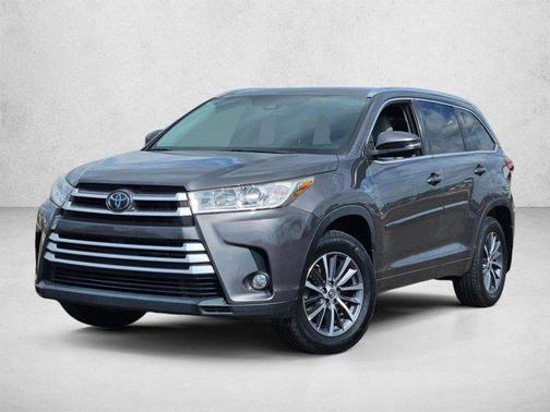 Predawn Gray Mica 2017 Toyota Highlander XLE