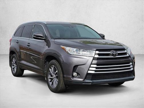 Predawn Gray Mica 2017 Toyota Highlander XLE