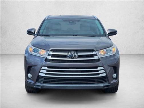 Predawn Gray Mica 2017 Toyota Highlander XLE