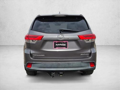 Predawn Gray Mica 2017 Toyota Highlander XLE