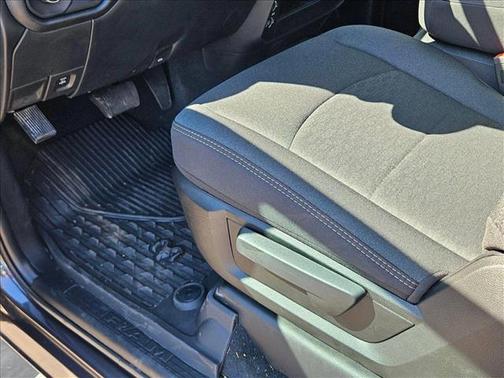 2025 RAM 2500 Tradesman Crew Cab 4x4 6'4' Box