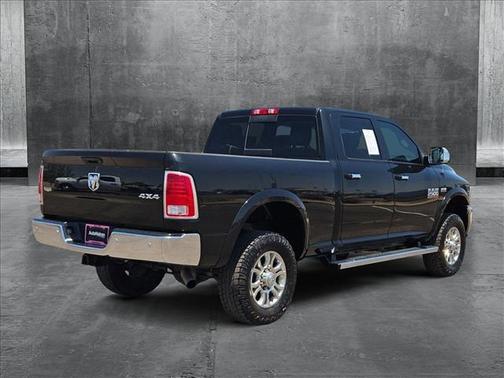 2018 RAM 2500 Laramie Crew Cab 4x4 6'4' Box