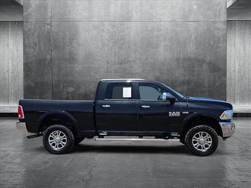 2018 RAM 2500 Laramie Crew Cab 4x4 6'4' Box