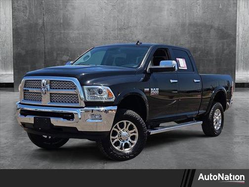 2018 RAM 2500 Laramie Crew Cab 4x4 6'4' Box