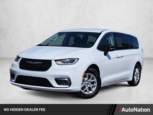 Bright White Clearcoat 2024 Chrysler Pacifica Touring L