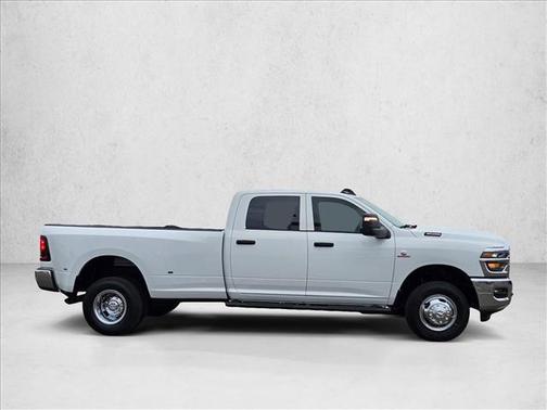 2026 RAM 3500 Tradesman Crew Cab 4x4 8' Box