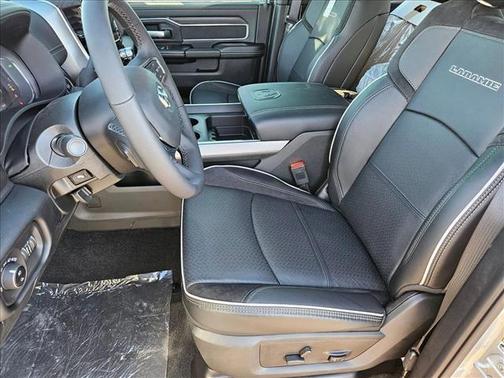 2026 RAM 2500 Laramie Crew Cab 4x4 6'4' Box