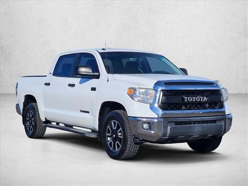 Super White 2015 Toyota Tundra SR5