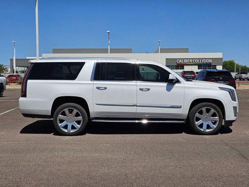 Crystal White Tricoat 2020 Cadillac Escalade ESV Premium Luxury