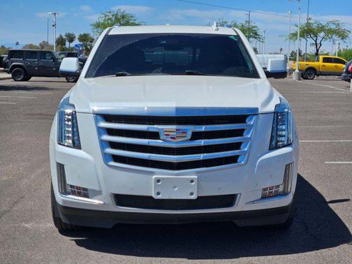 Crystal White Tricoat 2020 Cadillac Escalade ESV Premium Luxury